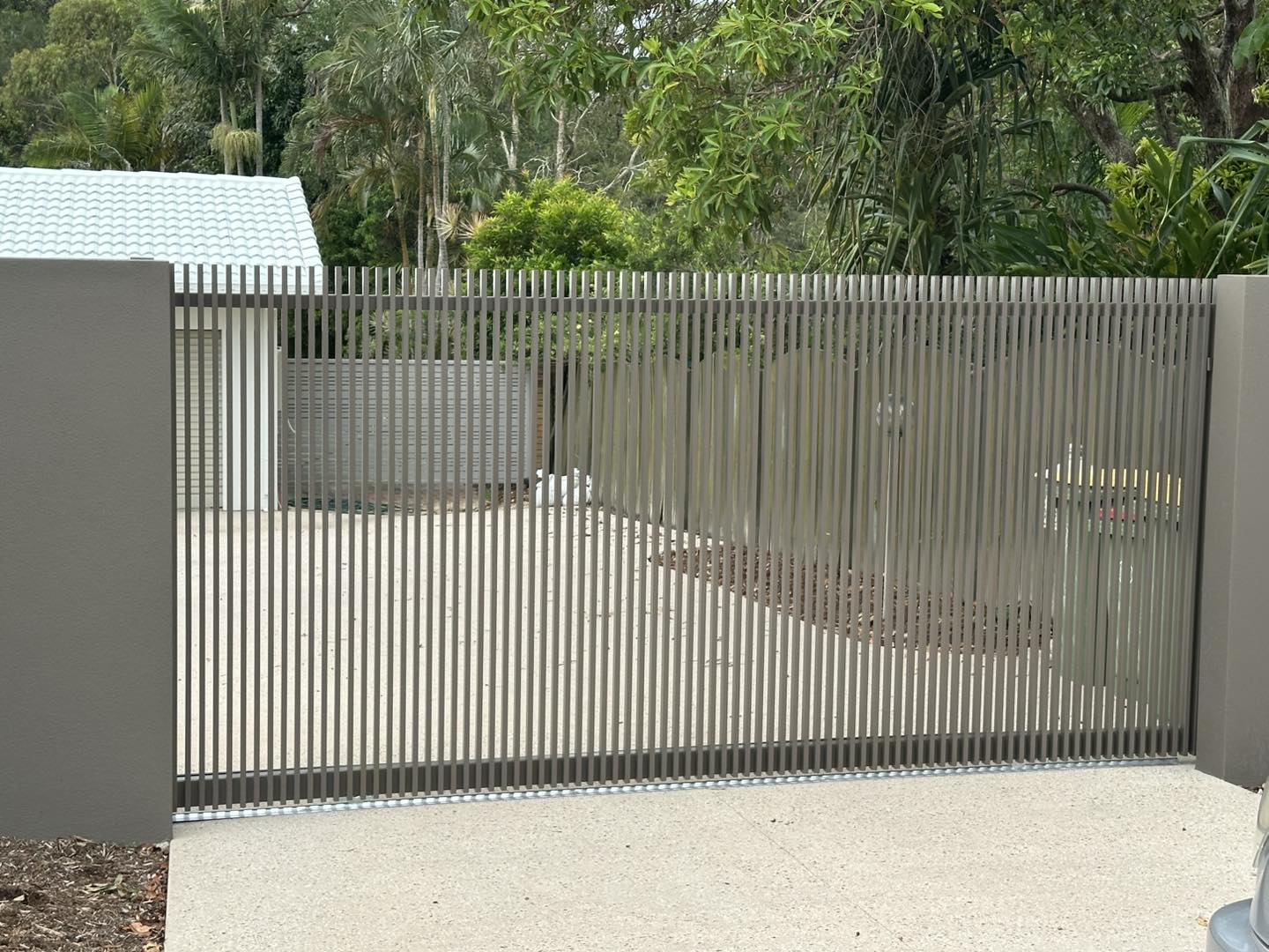 Aluminum Slat Wing Gate (1.75m * 1.5m * 2 leaves) + stands